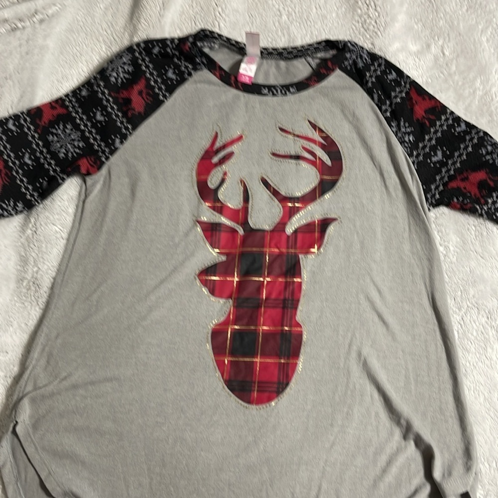 Cute Deer 3/4 sleeve shirt XL juniors